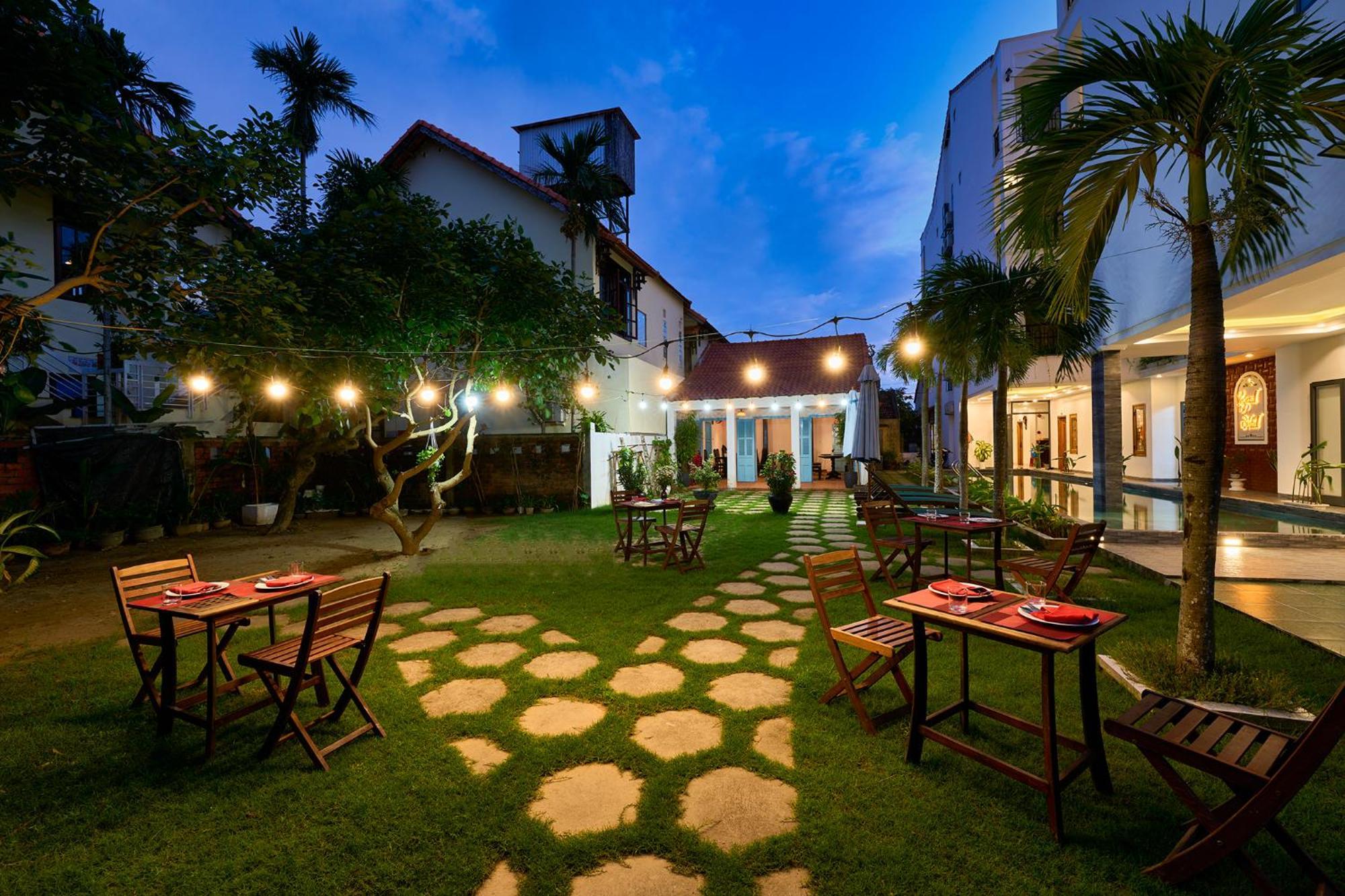 Hoi An Legend Charm Boutique Hoi An Hotel Экстерьер фото