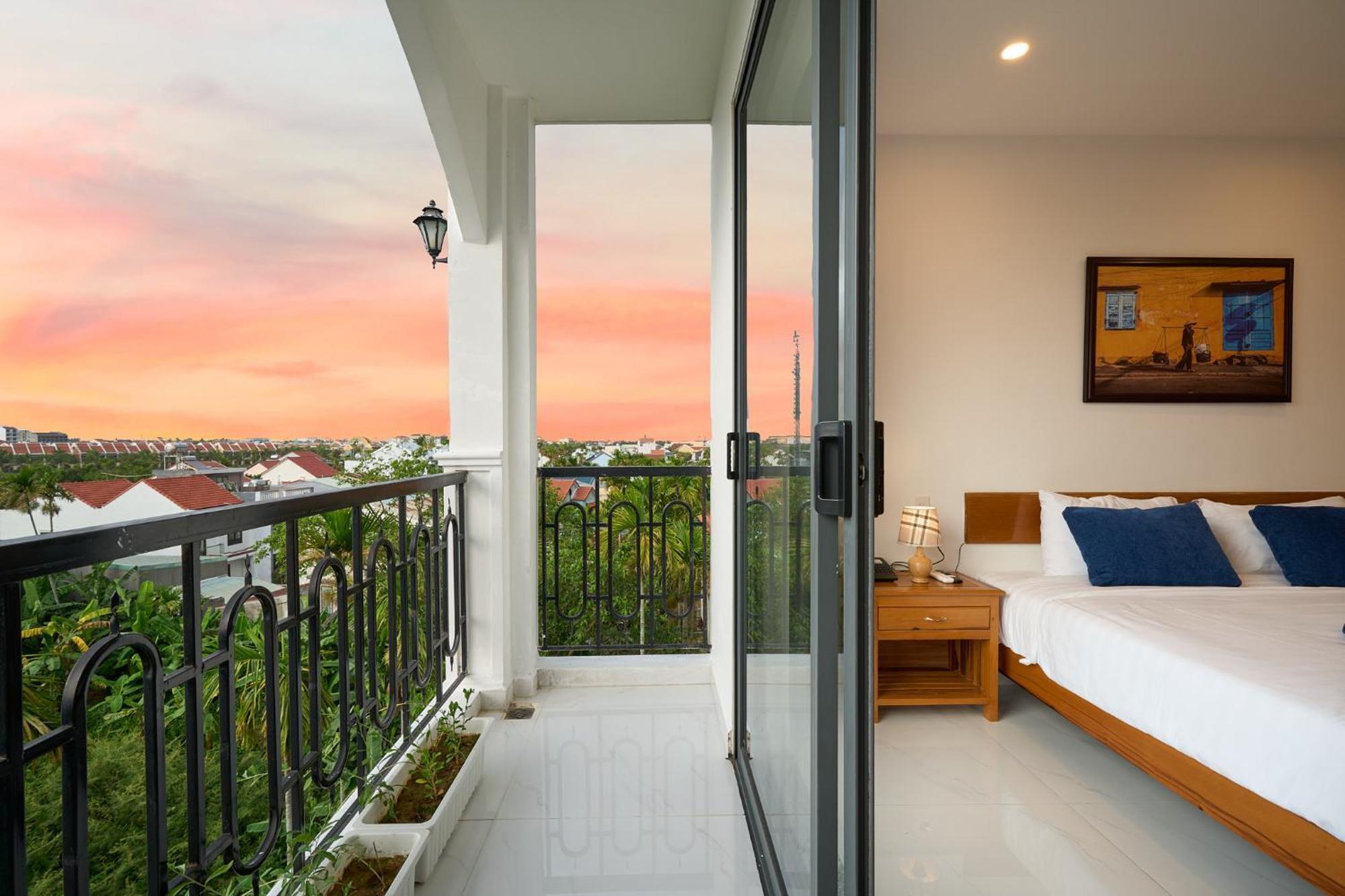 Hoi An Legend Charm Boutique Hoi An Hotel Экстерьер фото